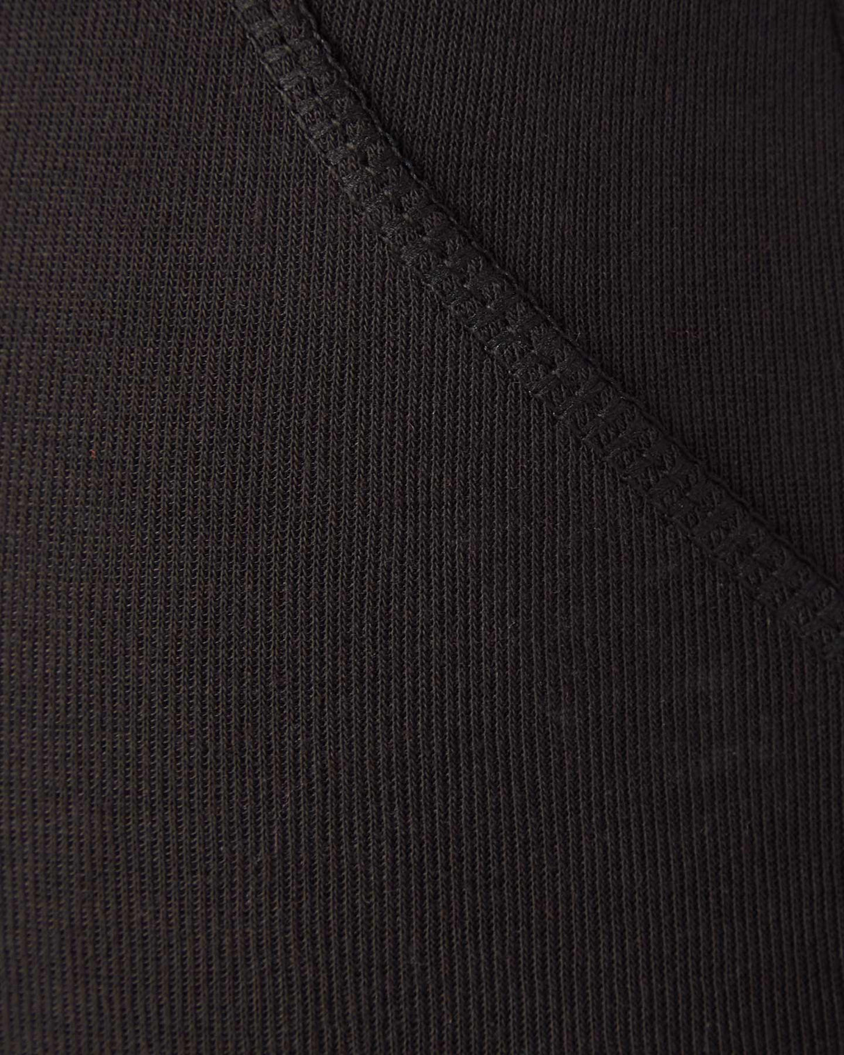 S5699688_057cl003