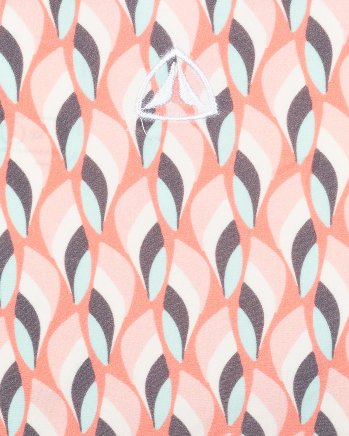 S5701052_ADW1003V1cl002