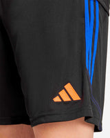 S5706909_UNIcl005
