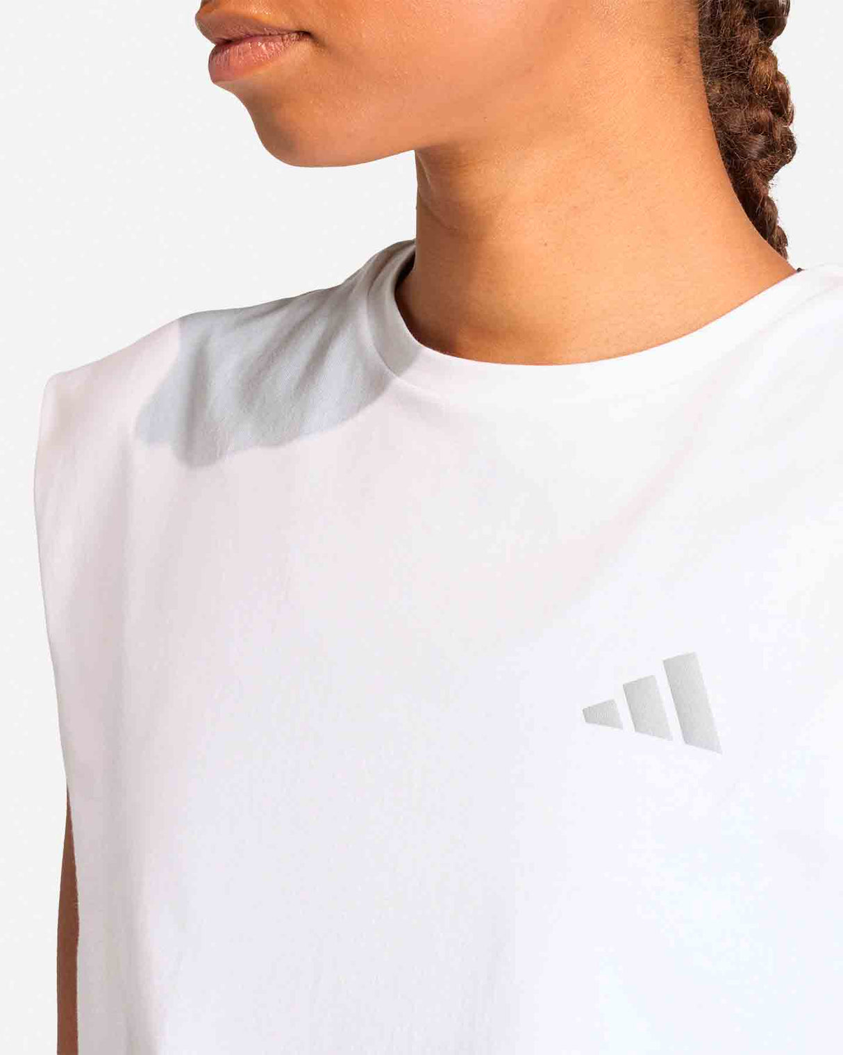S5946786_UNIcl004